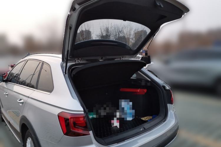 Used Volkswagen C-TREK 2017 1.6L Automatic Comfort Model Trunk