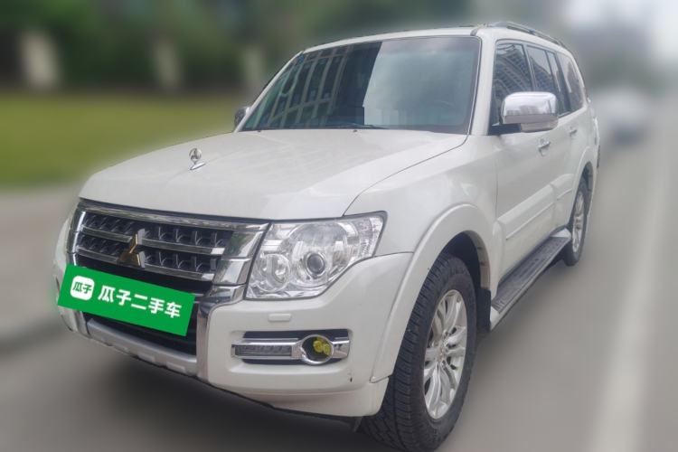 Used Mitsubishi Pajero