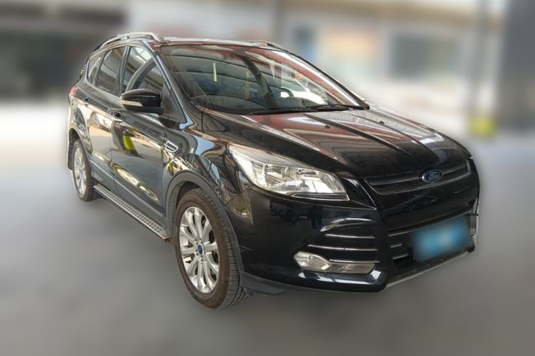 Used Ford Kuga 2013 2.0L GTDi Four-Wheel-Drive Elite Model Front Right 45 Deg