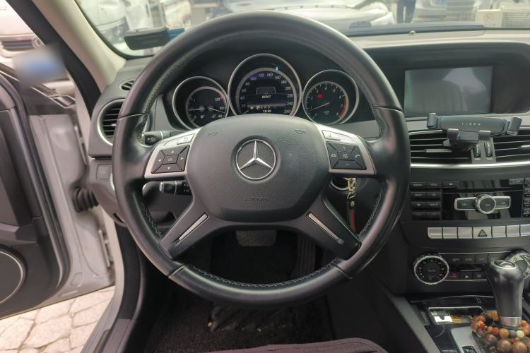 Used Mercedes-Benz C-Class 2010 C 180K Classic model
