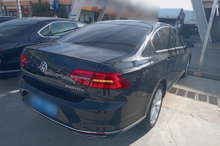 Used Volkswagen Magotan 2017 330TSI DSG Luxury Model
