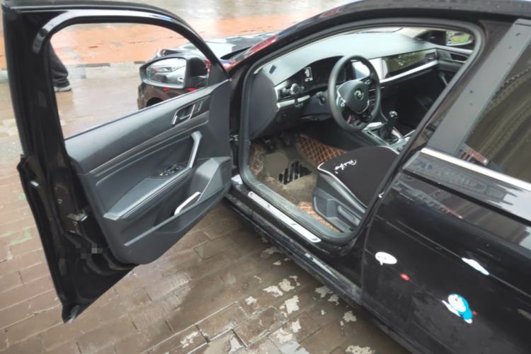 Used Volkswagen Lavida 2018 1.5L Manual Comfort Edition China V Standard Driver Seat