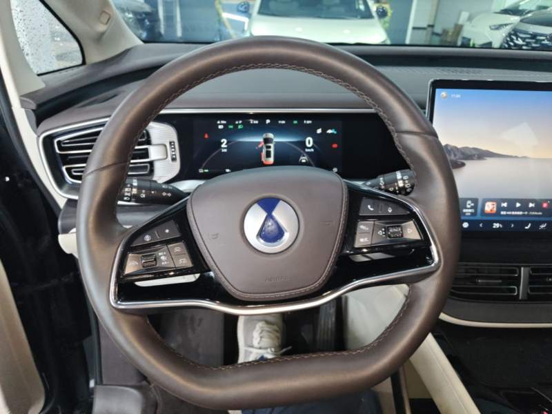 Used Denza D9 2024 DM-i 980 Four-Wheel Drive Flagship Model — 10