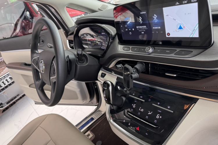 Used Buick GL8 2023 Land Executive Class Smart Enjoyment Model Interior 2