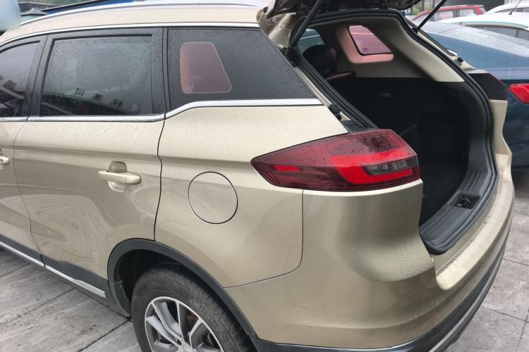 Used Geely Auto Emgrand X7 Sport 2018 1.8TD Automatic Two-Wheel Drive Zhiya Model Rear Left 45 Deg