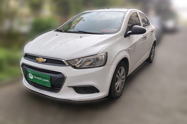 Used Chevrolet Aveo Sonic 2014 Sedan 1.4SL AT Fashion Edition