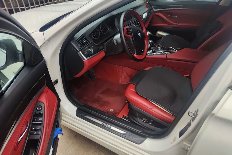 Used BMW 5 Series 2013 530Li Leading Model