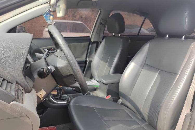 Used Zotye Z300 2014 1.5L Value Edition Manual Elite Model
