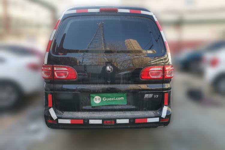 Used FORTHING Lingzhi 2023 V3 1.6L Base Model 2 Seats Rear