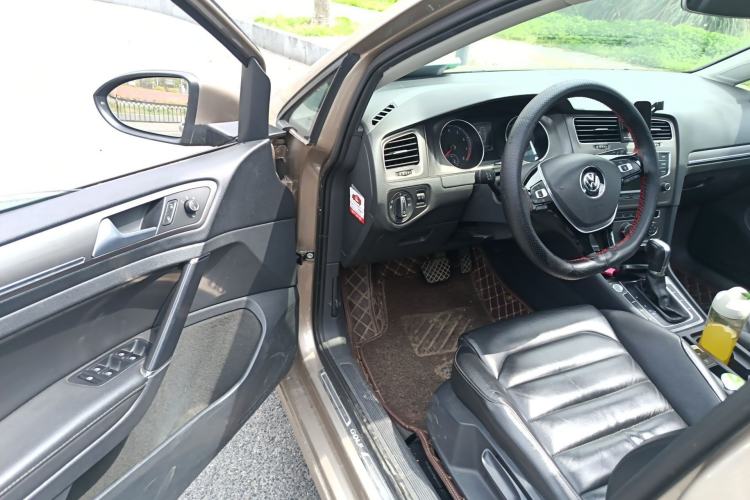 Used Volkswagen Golf 2016 230TSI Automatic Luxury Version