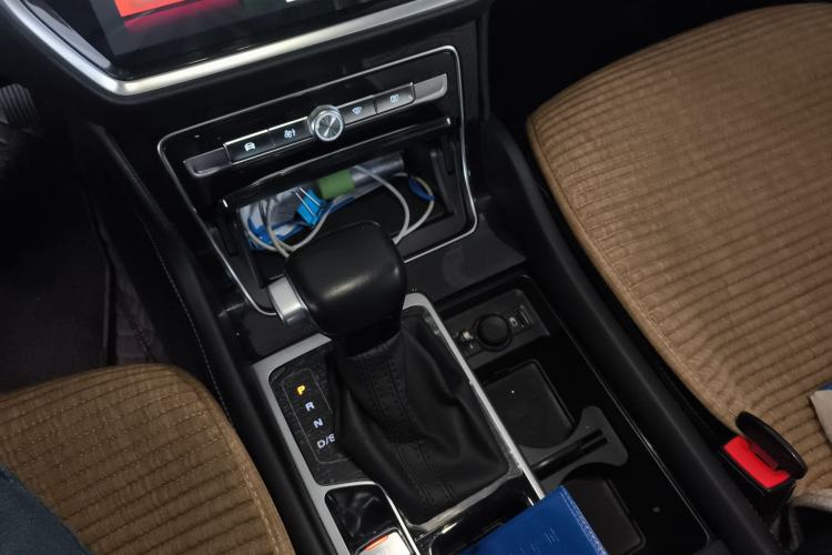 Used Roewe RX8 2019 30T Two-Wheel Drive Supreme Flagship Edition
