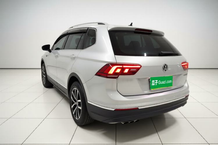 Used Volkswagen Tiguan L 2017 330TSI Automatic Two-Wheel Drive Luxury Edition
