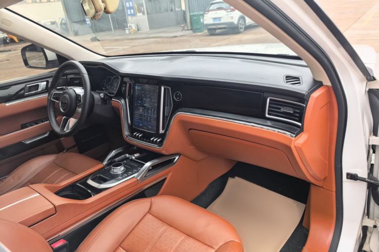 Used Zotye T700 2017 1.8T Dual-Clutch Prestige Model