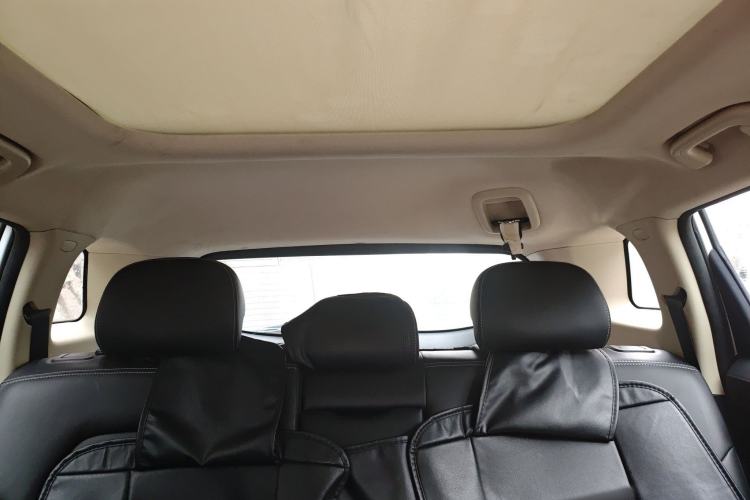 Used Geely Auto Emgrand X7 Sport 2016 2.0L Manual ZhiShang Version
