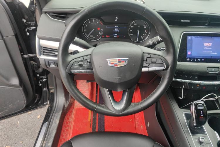 Used Cadillac XT4 2021 28T Two-Wheel Drive Luxury Version Steering Wheel