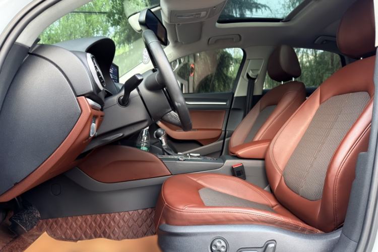 Used Audi A3 2014 Limousine 40 TFSI S line Comfort Model