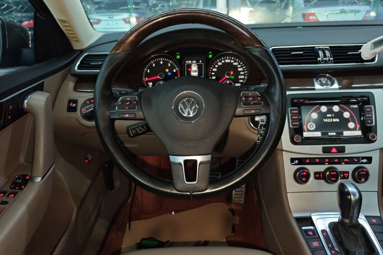 Used Volkswagen Magotan 2015 2.0 TSI Prestige Model