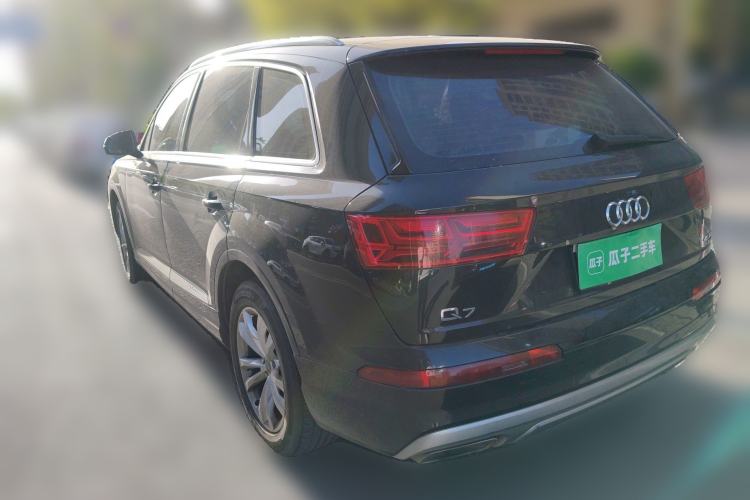 Used Audi Q7 2019 45 TFSI Comfort Model