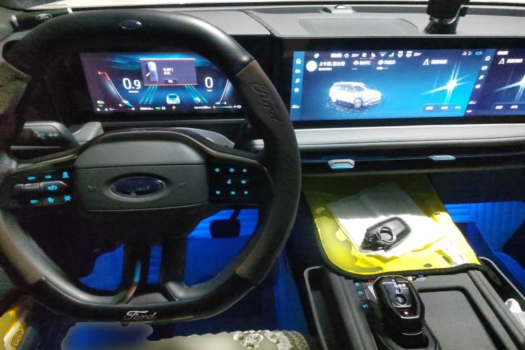 Used Ford Edge 2023 Ford Explorer L 2.0T EcoBoost Two-Wheel Drive 7-Seater Luxury Model
