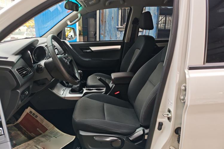 Used JAC Group T6 2022 2.0T Diesel Two-Wheel Drive Engineering Version with Long Wheelbase Left Front Seat