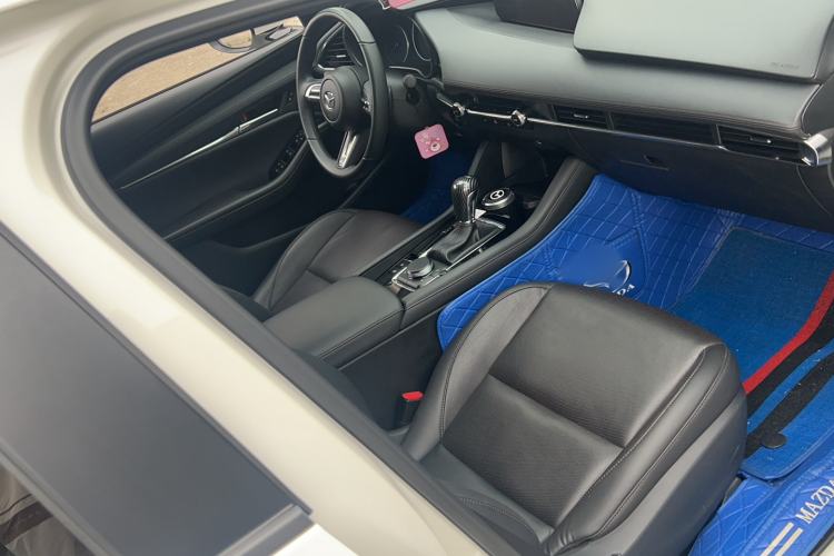 Used Mazda 3 Axela 2023 2.0L Automatic Zhiya Edition Right Front Seat