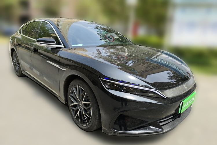 Used BYD Han 2025 DM-i 125KM Prestige Model Front Right 45 Deg