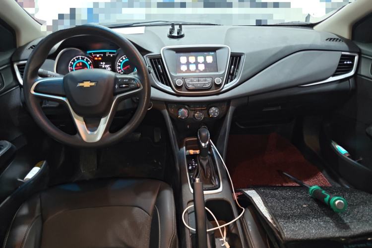 Used Chevrolet Cavalier 2019 320 Automatic Xinyue Edition Center Console