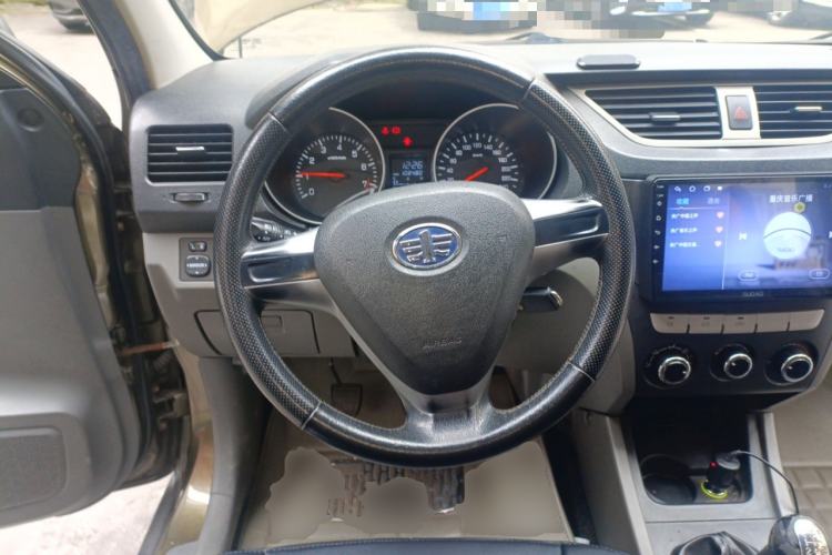 Used FAW Senya S80 2014 1.5L Manual 7-Seater Sporty Comfortable C Version
