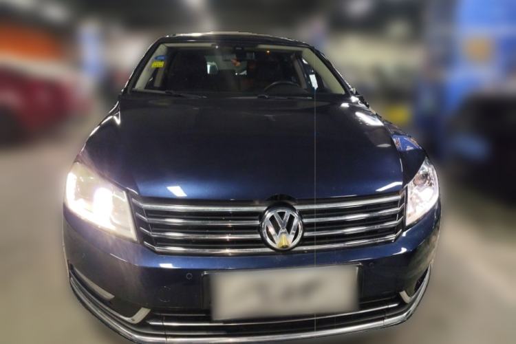 Used Volkswagen Magotan 2012 Travel Edition 2.0 TSI Luxury Version Front