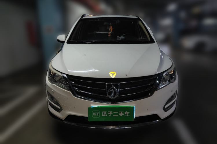Used Baojun 560 2015 1.8L manual luxury version