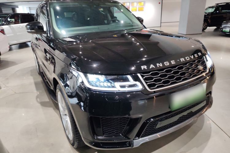 Used Land Rover Range SportNew Energy 2019 P400e HSE Front Right 45 Deg