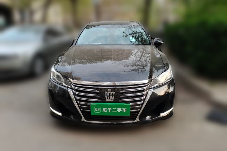 Used Toyota Crown 2015 2.0T Luxury Edition Front
