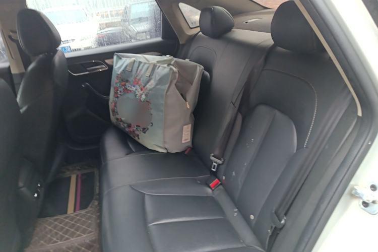 Used Roewe i6 New Energy 2017 45T Hybrid Connect & Smart Enjoyment Edition
