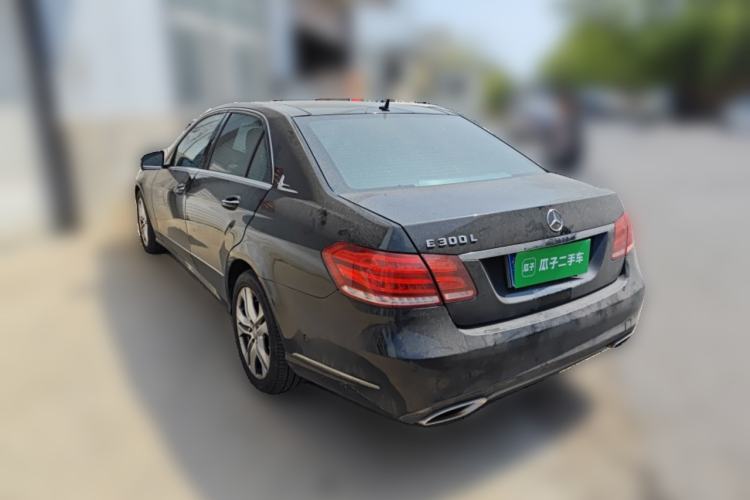 Used Mercedes-Benz E-Class 2009 E 300 Fashion Model Rear Left 45 Deg