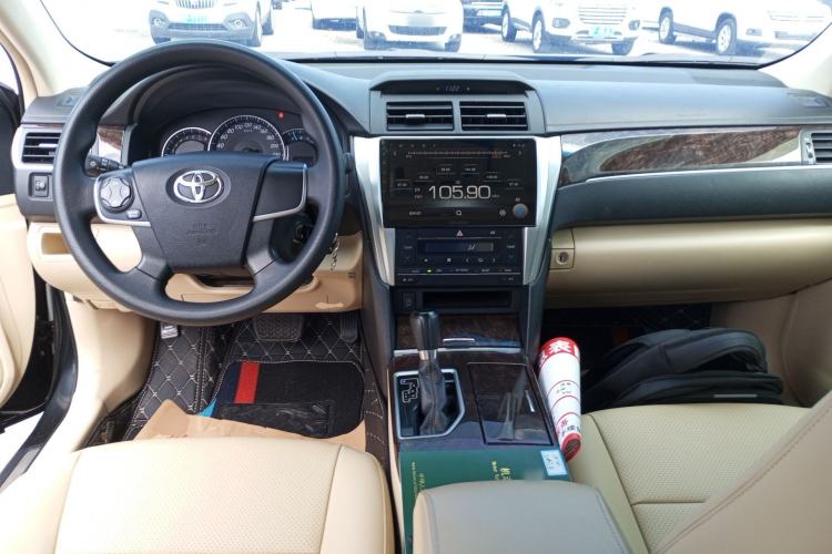 Used Toyota Camry 2016 2.0E 10th Anniversary Elite Edition
