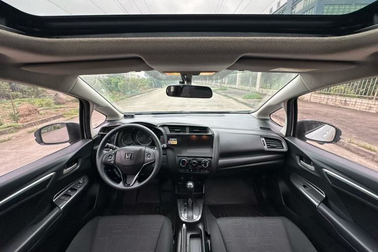 Used Honda Fit 2018 1.5L CVT Comfort Sunroof Version Interior 2