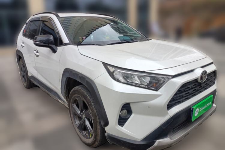 Used Toyota RAV4 2022 2.0L CVT 4x4 Style Plus Edition
