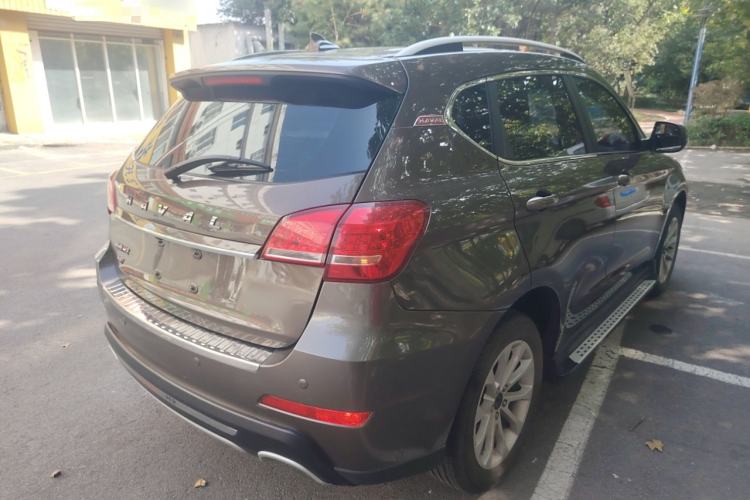 Used Haval H2 2017 Red-Label 1.5T Manual Two-Wheel-Drive Elite Model