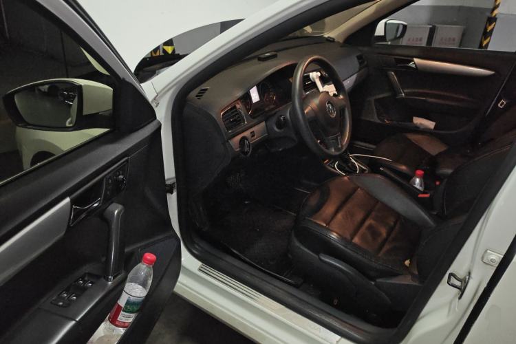 Used Volkswagen Gran Lavida 2013 1.4 TSI Automatic Comfort Model Driver Seat