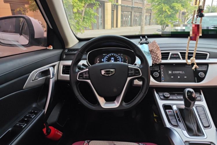 Used Geely Auto Emgrand X7 Sport 2018 1.8TD Automatic Two-Wheel Drive Smart Connect 4G Internet Edition
