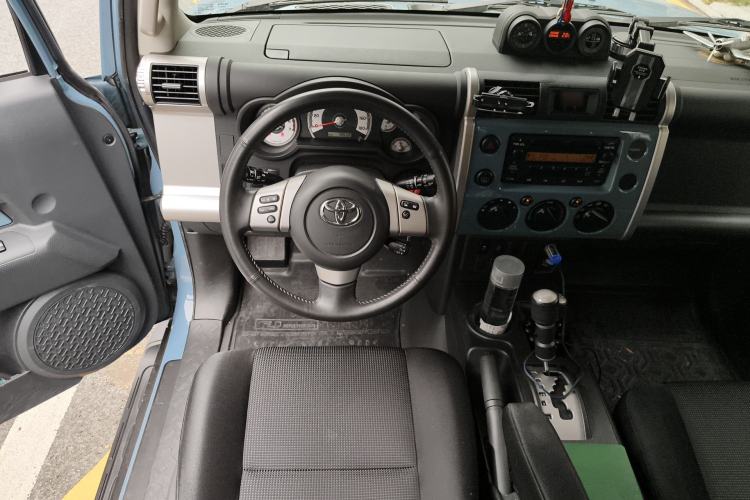 Used Toyota FJ Cruiser 2017 4.0 Automatic Parallel Import Version
