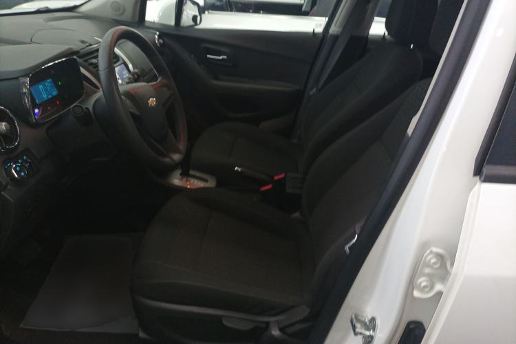 Used Chevrolet Trax 2016 1.4T Automatic Two-Wheel Drive Comfort Version with Sunroof Left Front Seat