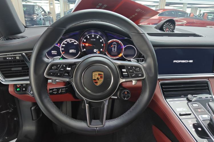 Used Porsche Panamera 2019 Panamera Executive Long Wheelbase 2.9T Steering Wheel