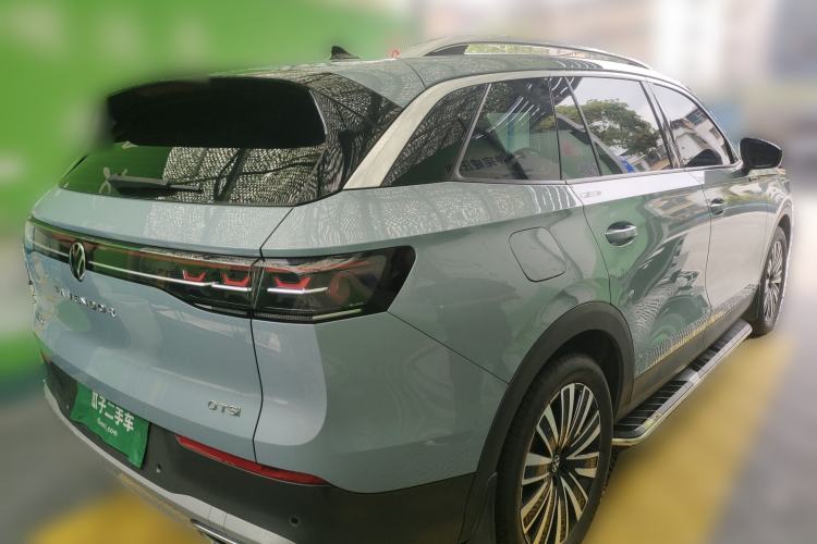 Used Volkswagen Tavendor 2023 330TSI Luxury Touring Edition Rear Right 45 Deg