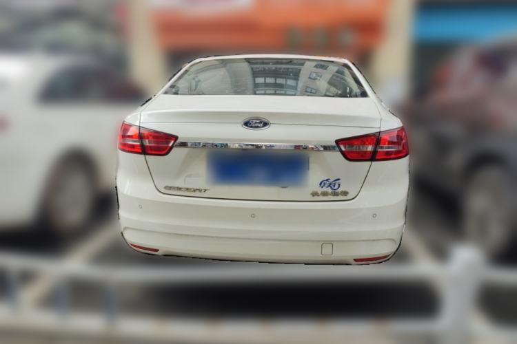 Used Ford Escort 2015 1.5L Automatic Fashion Model