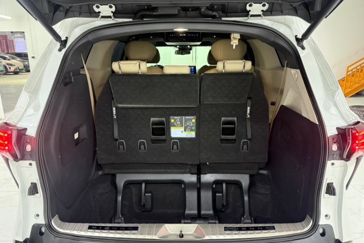 Used Toyota SIENNA 2021 2.5L Hybrid Ultimate Edition Trunk