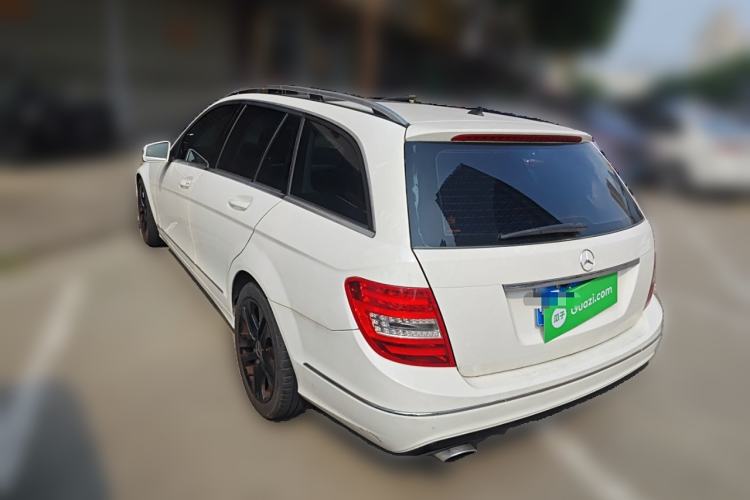 Used Mercedes-Benz C-Class 2011 C 200 Fashion Travel Edition
