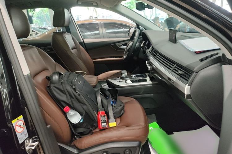 Used Audi Q7 2018 40 TFSI Comfort Model

