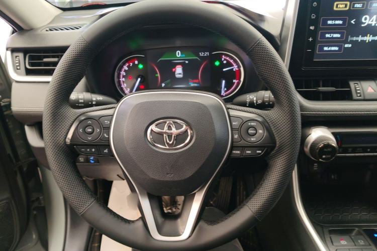 Used Toyota RAV4 2020 2.0L CVT Two-Wheel Drive Fashion Edition Steering Wheel