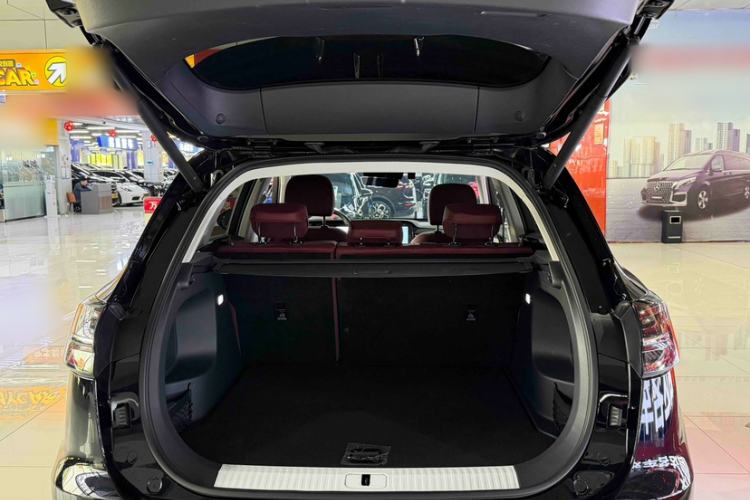 Used Hongqi HS5 2025 2.0T Two-Wheel Drive Flagship Pro Edition
